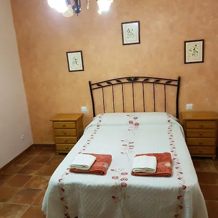 Casas Rurales La Solana * Albalate de las Nogueras